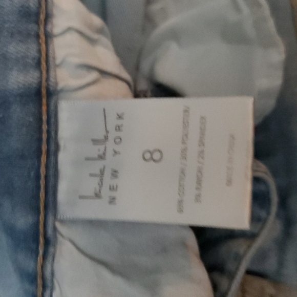 Nicole Miller High Rise Lt. Blue, Size 8, 5 Pocket Style, Button Fly Jeans. - Picture 7 of 10